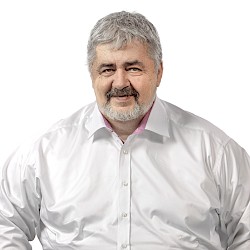 kandidát SLK Michael Canov